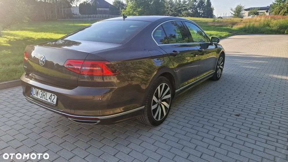 Volkswagen Passat 1.8 TSI BMT Highline - 5