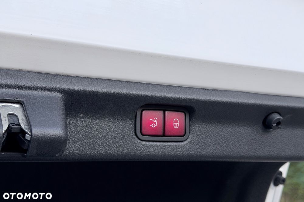 Mercedes-Benz EQE 350 89kWh - 37