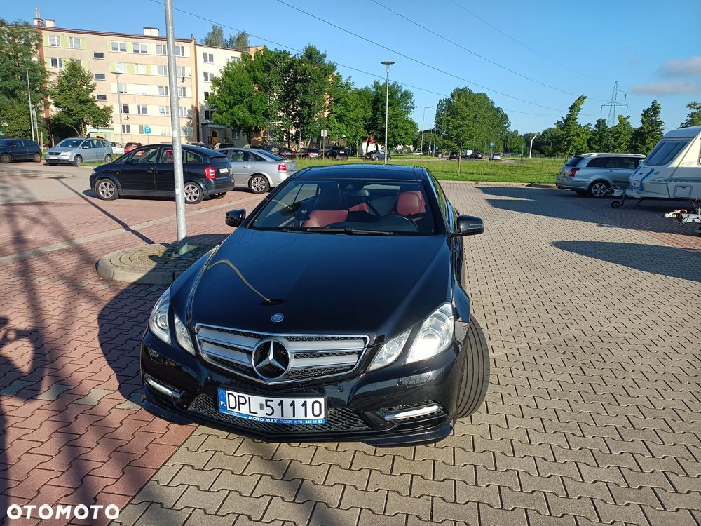 Mercedes-Benz Klasa E 250 CGI BlueEFFICIENCY Automatik Elegance - 4