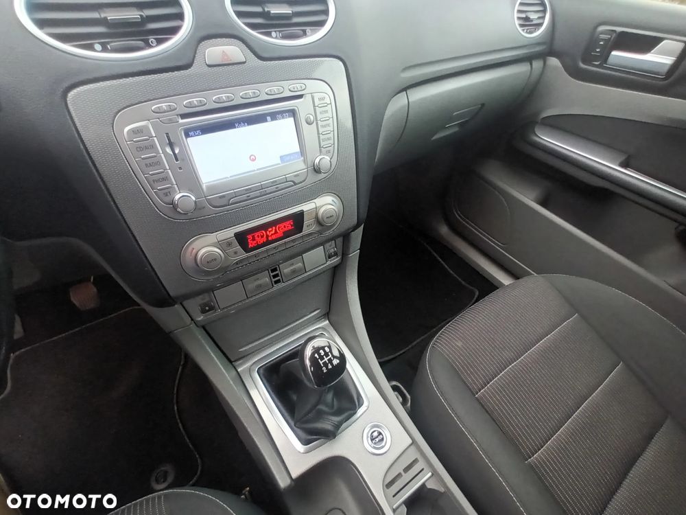 Ford Focus 1.6 16V Titanium - 33