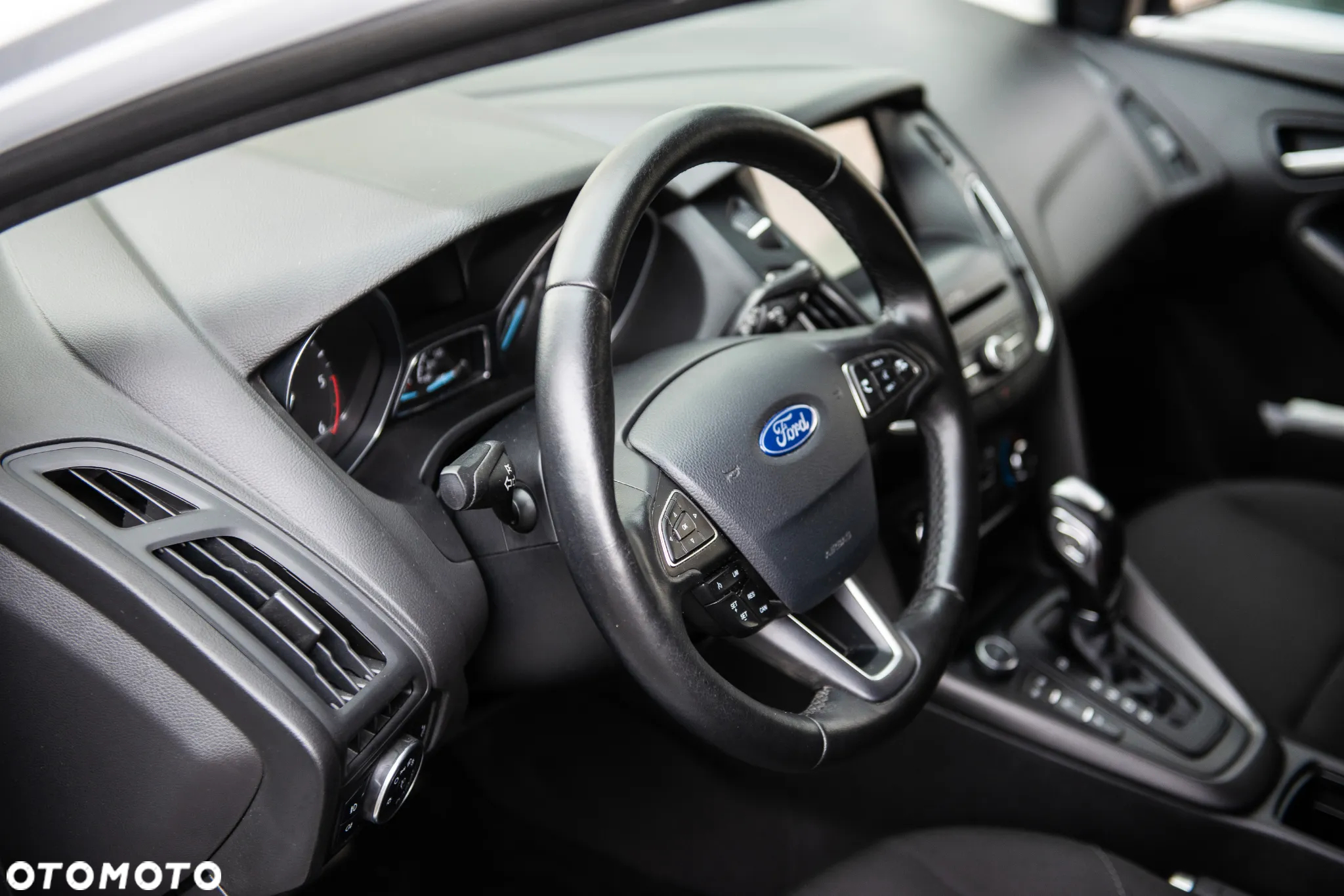 Ford Focus 1.5 EcoBlue Start-Stopp-System TITANIUM STYLE - 16