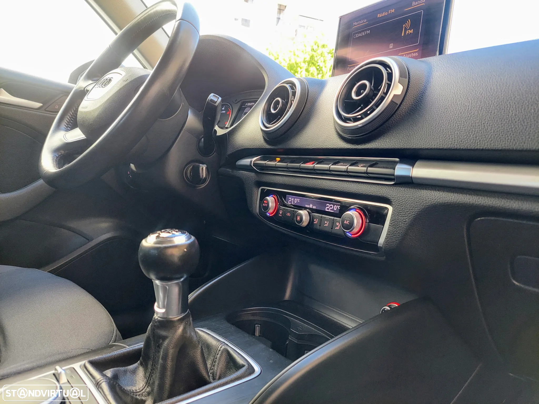 Audi A3 Sportback 1.6 TDI Advance Ultra - 38