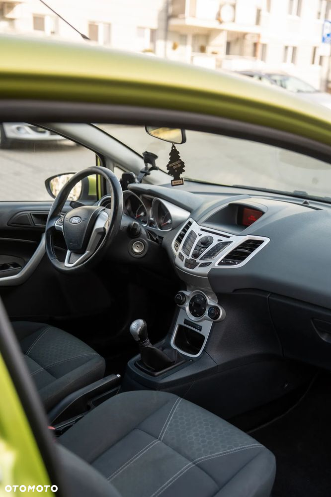 Ford Fiesta 1.4 Titanium - 8