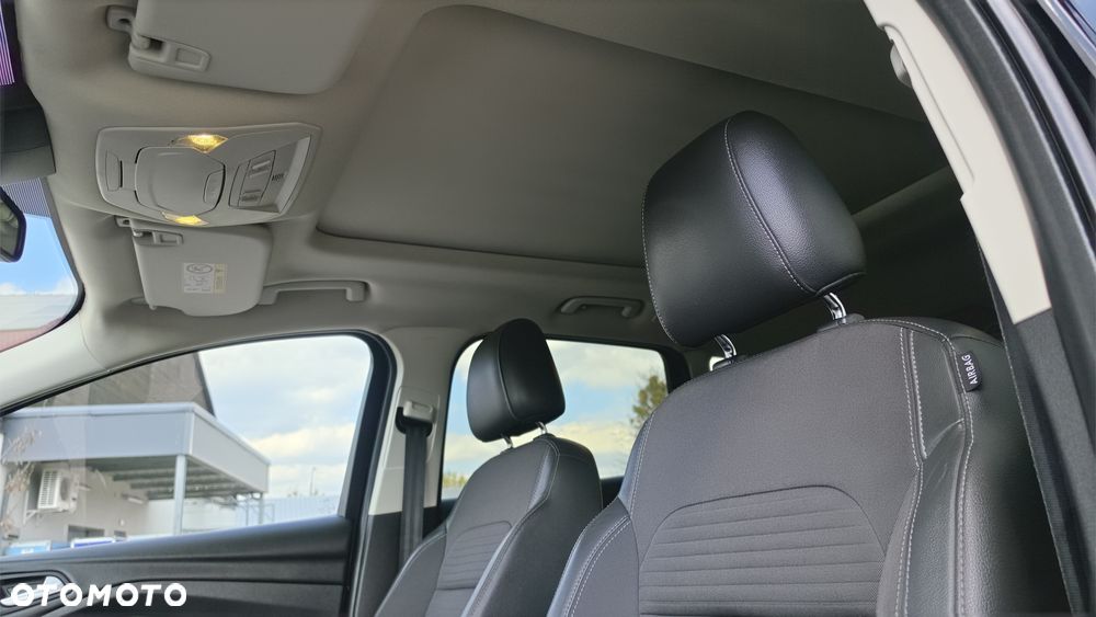 Ford Kuga 2.0 TDCi 2x4 Titanium - 14