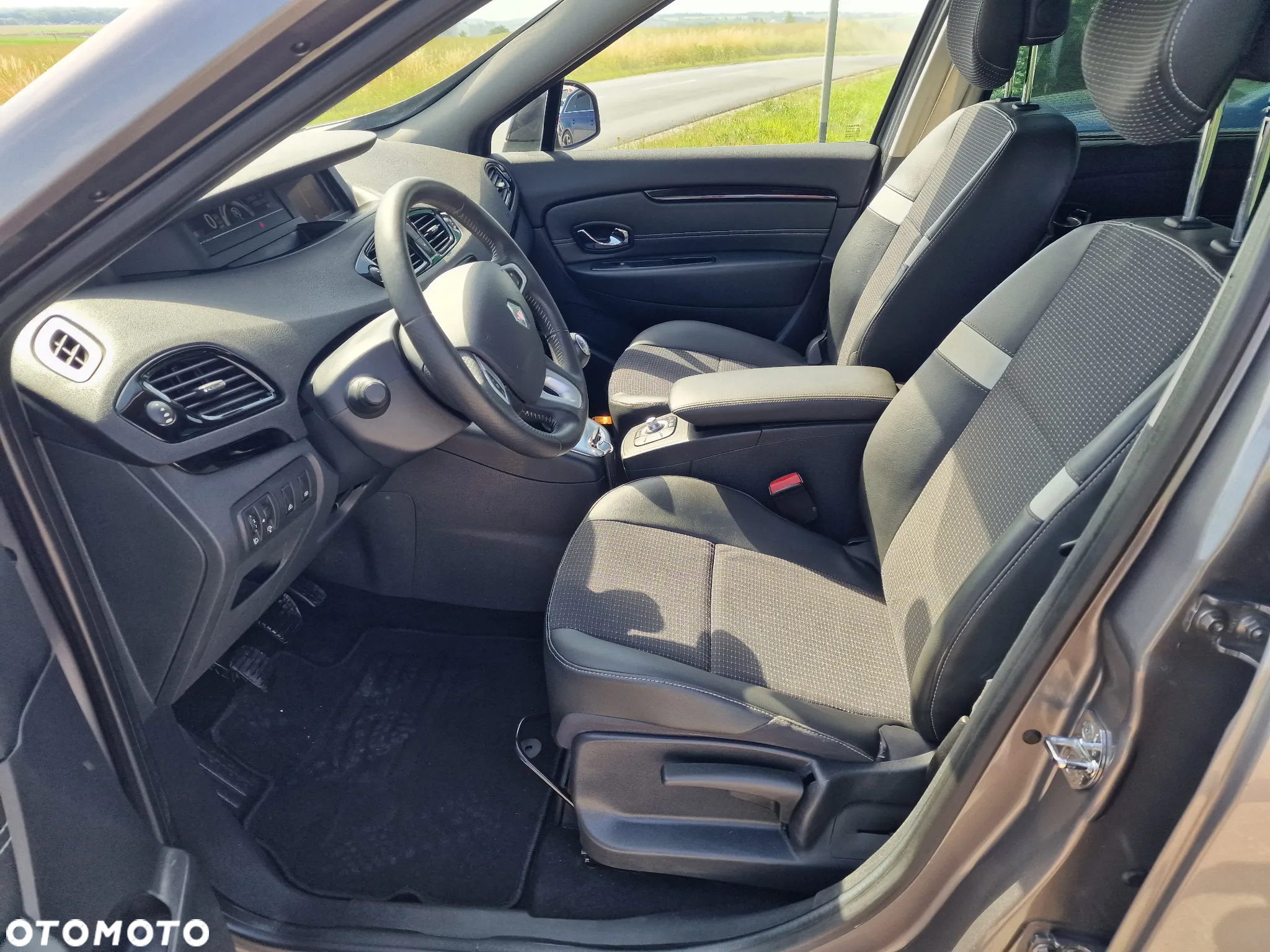 Renault Grand Scenic ENERGY dCi 110 S&S Bose Edition - 18