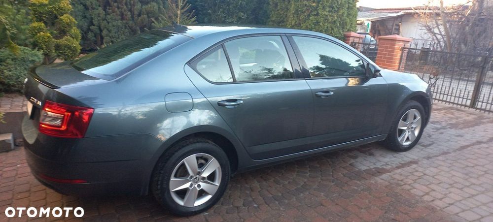 Skoda Octavia 1.5 TSI ACT Ambition DSG - 37