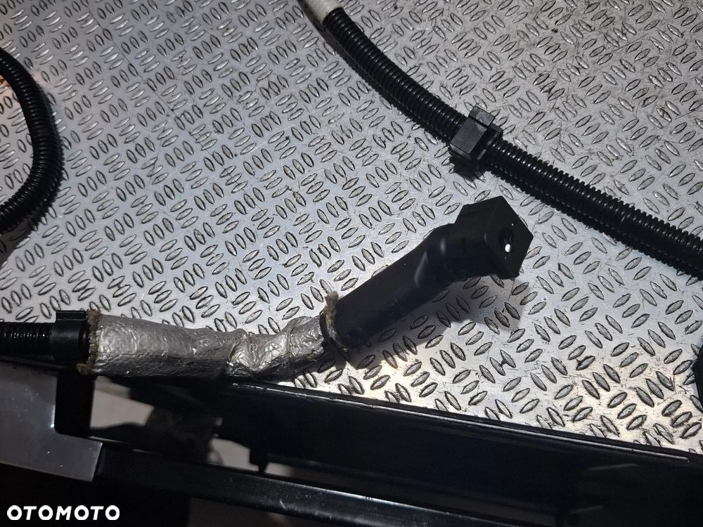 Przewód Adblue Audi nr 4K0131960L - 4