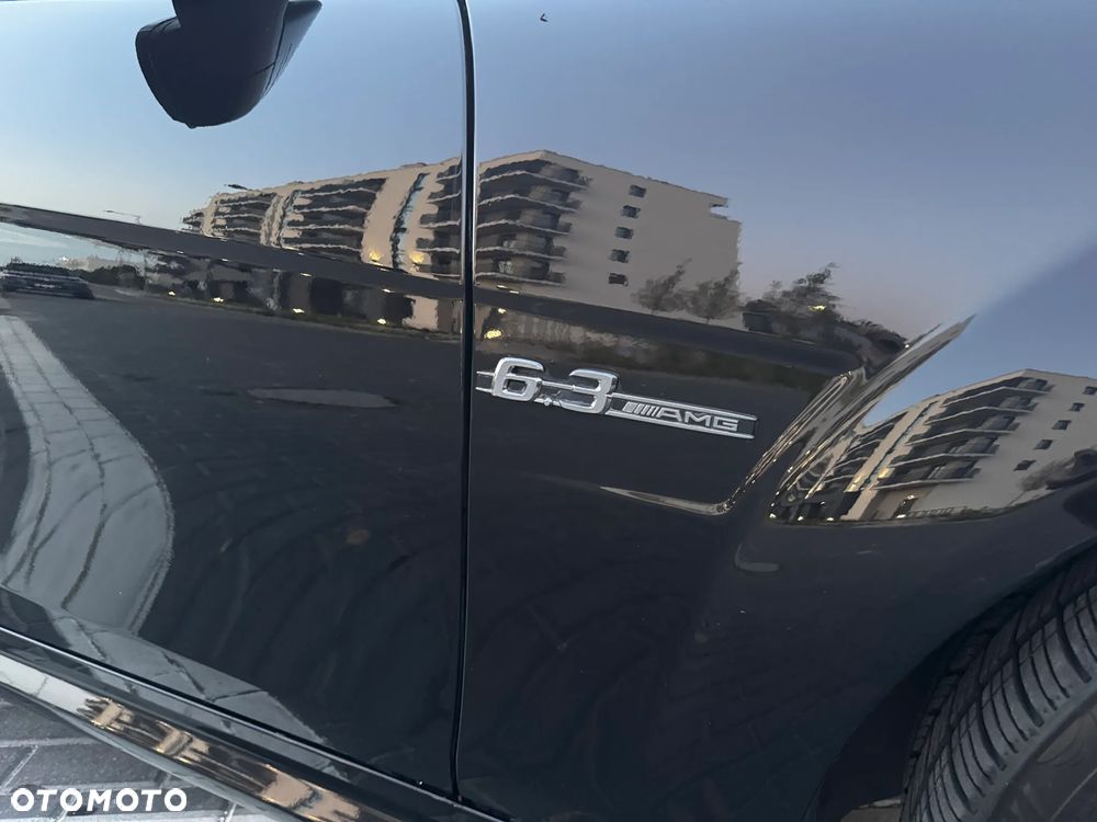 Mercedes-Benz Klasa C 63 AMG - 16