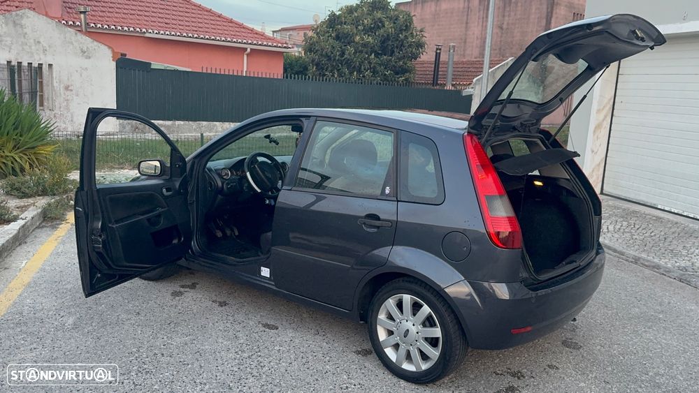Ford Fiesta 1.25 Ghia - 2