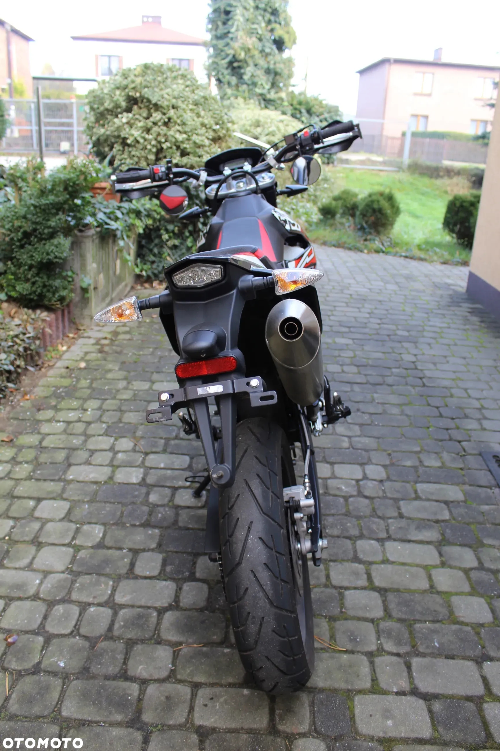 Aprilia SX