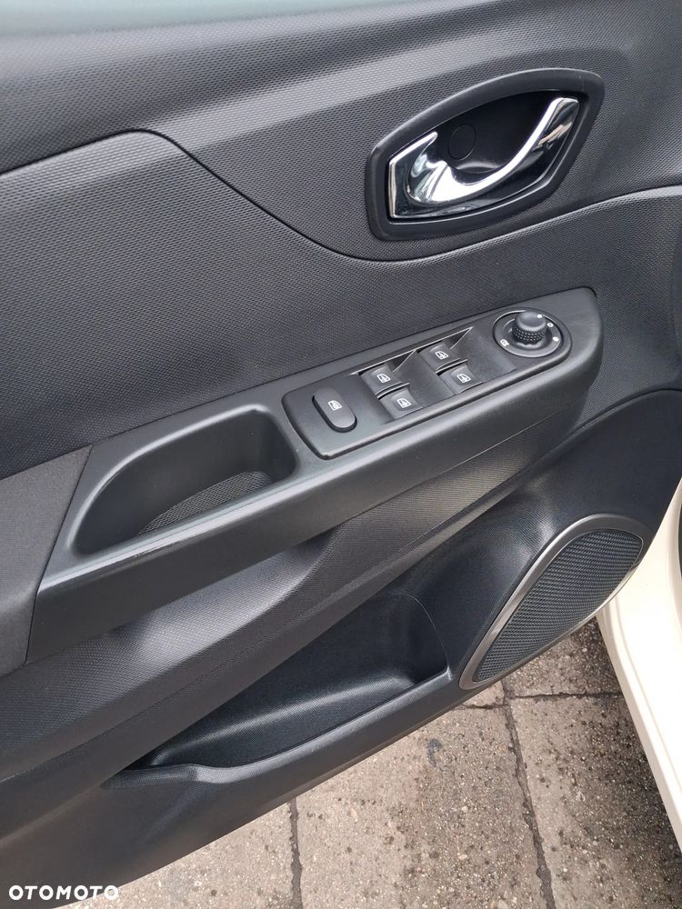 Renault Captur - 13