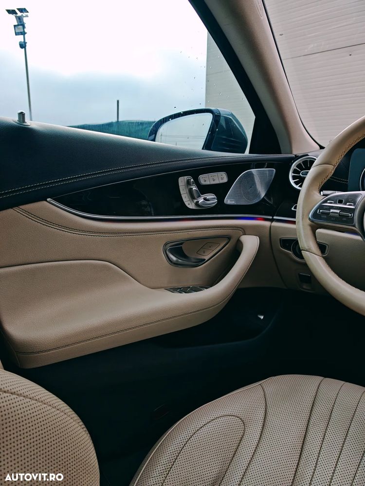 Mercedes-Benz CLS 350 d 4MATIC Aut - 23