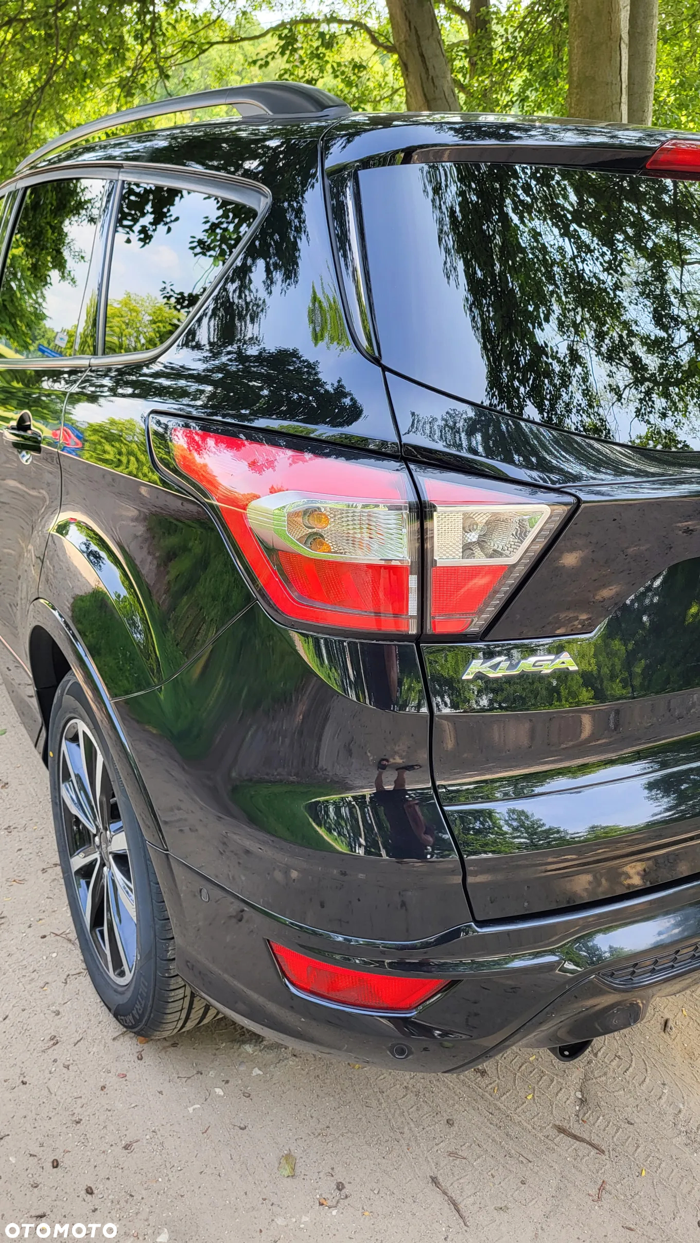 Ford Kuga 1.5 EcoBoost 2x4 ST-Line - 3