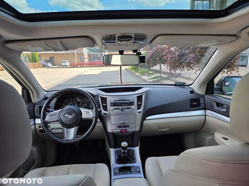 Subaru Outback - 34