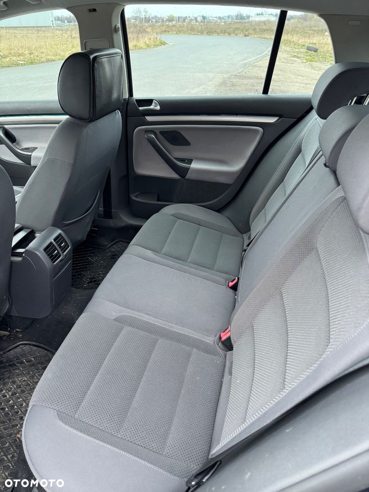 Volkswagen Golf V 1.9 TDI Comfortline - 10