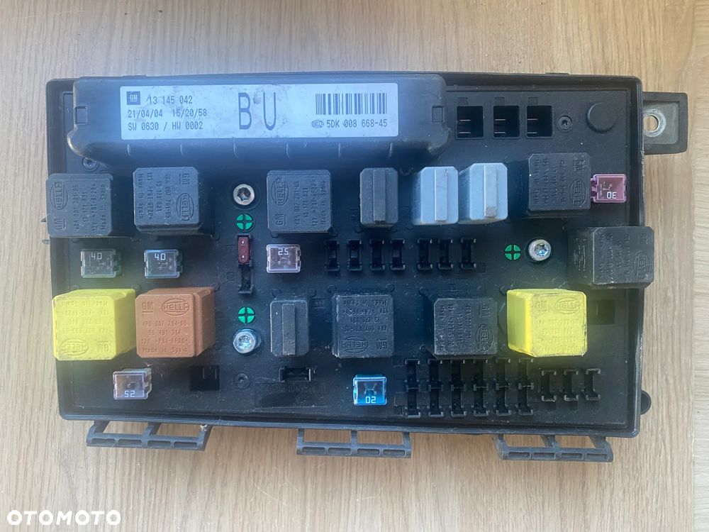 STEROWNIK MODUŁ SKRZYNKA BEZPIECZNIKÓW BSI OPEL 13145042BU - 1