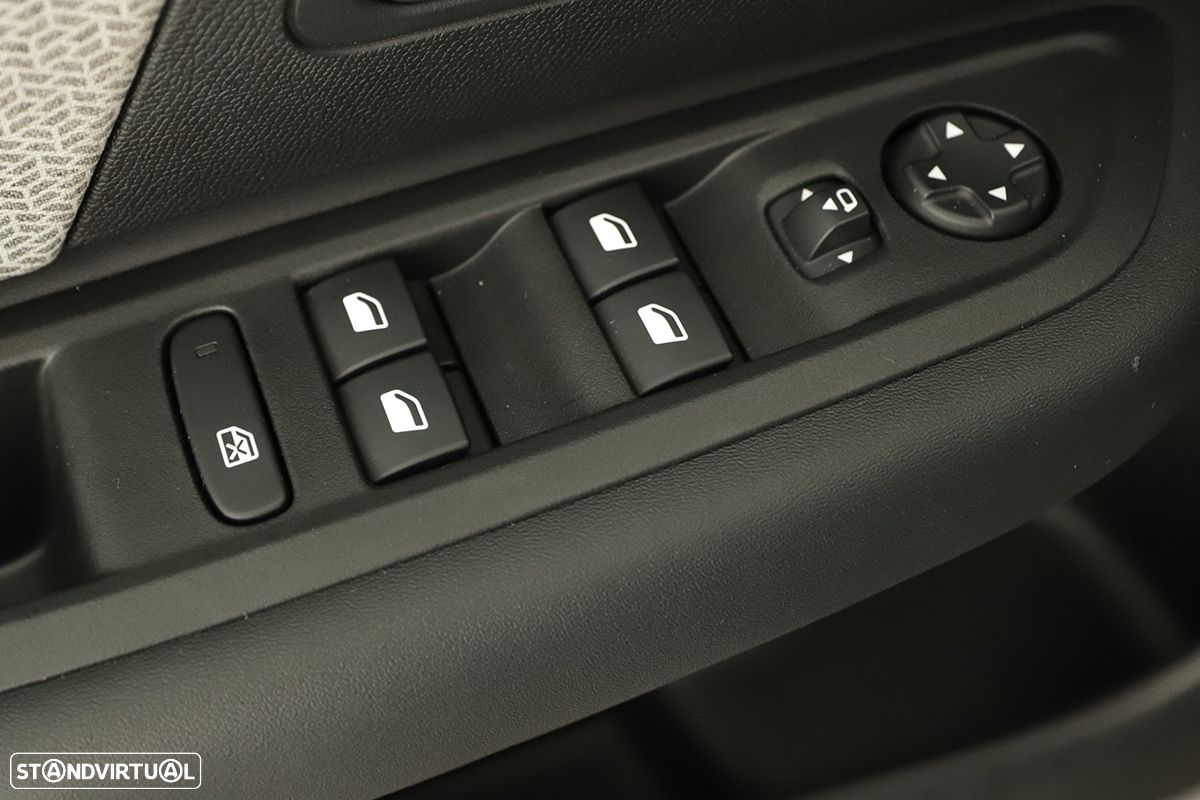 Citroën C4 1.2 PureTech Plus EAT8 - 19