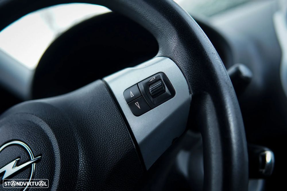 Opel Corsa 1.3 CDTI Enjoy EcoFLEX - 25