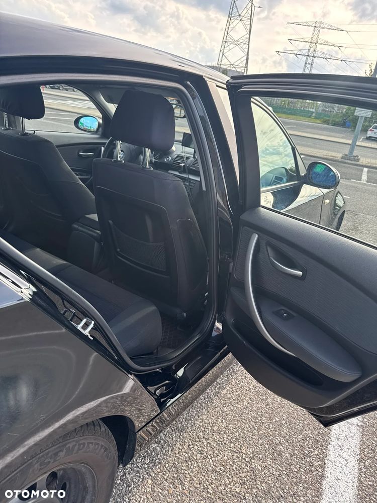 BMW Seria 1 116i - 19