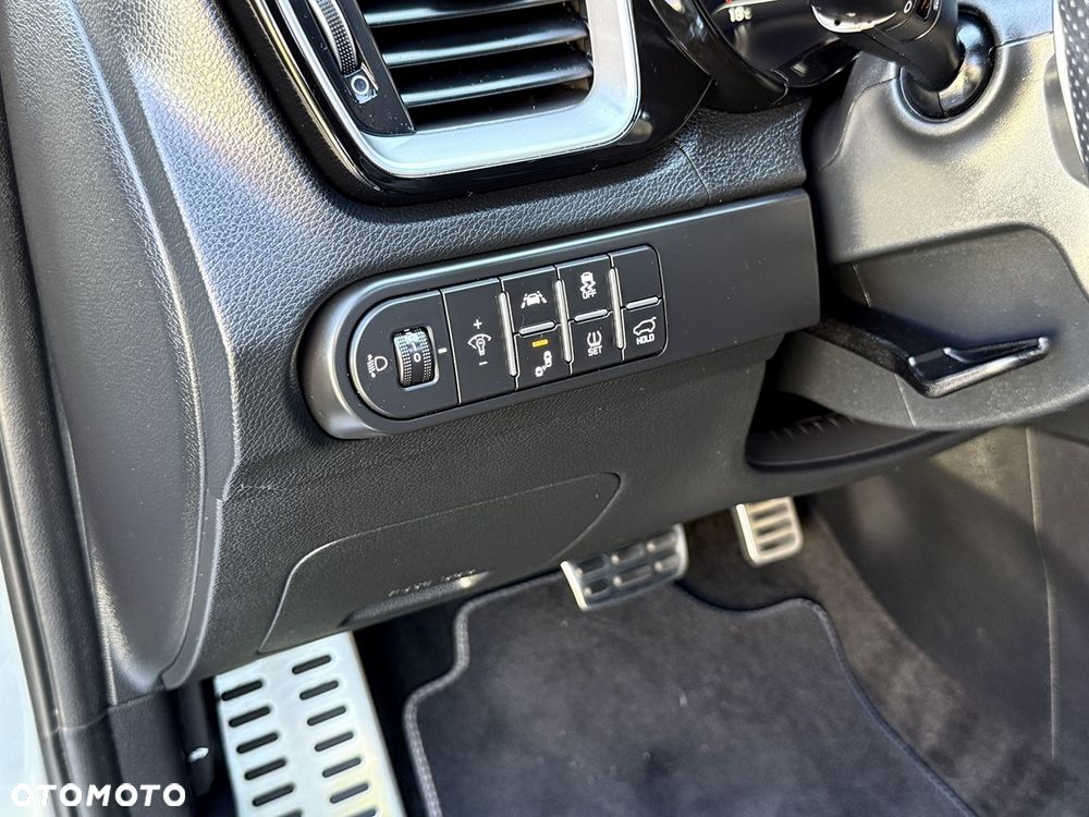 Kia ProCeed 1.5 T-GDI DCT7 OPF GT LINE - 22