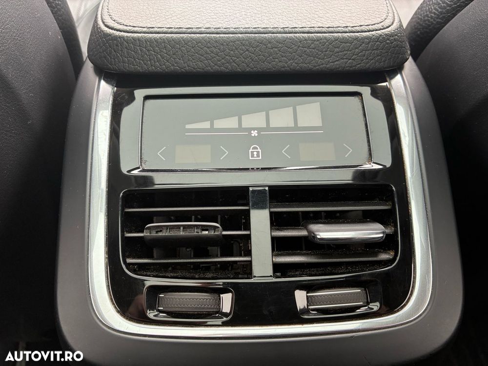Volvo XC 90 - 29