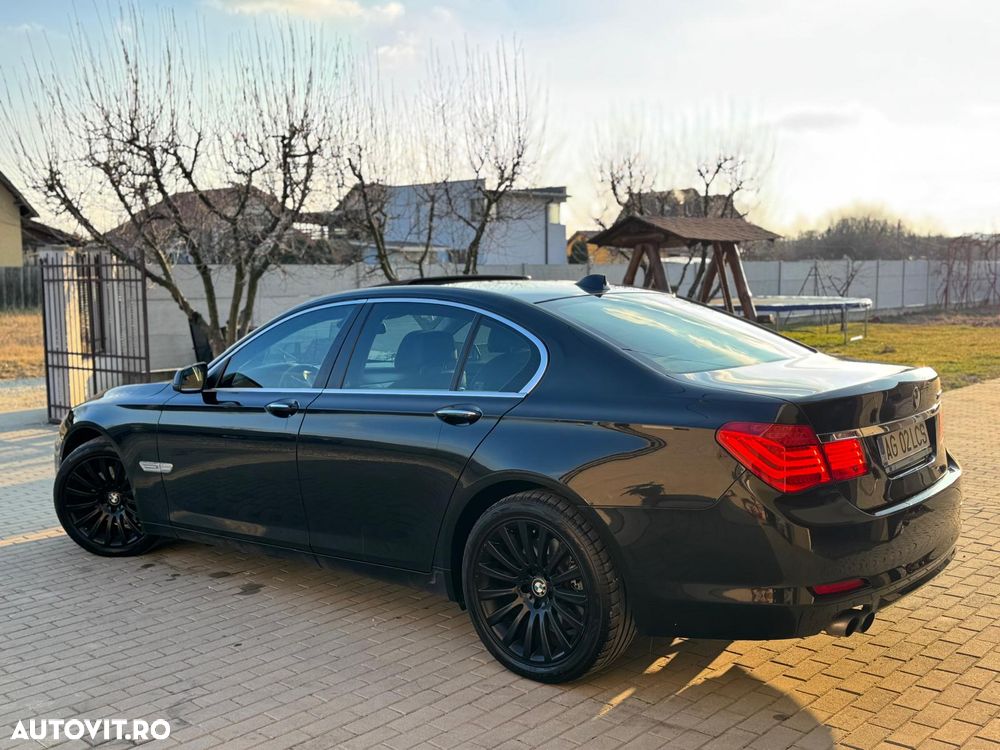 BMW Seria 7 730d Aut. - 12
