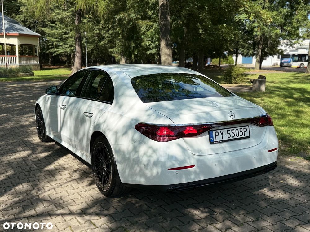 Mercedes-Benz Klasa E 220 d mHEV 4-Matic Avantgarde 9G-Tronic - 10