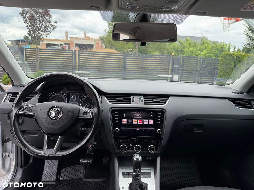 Skoda Octavia 2.0 TDI Ambition DSG - 23