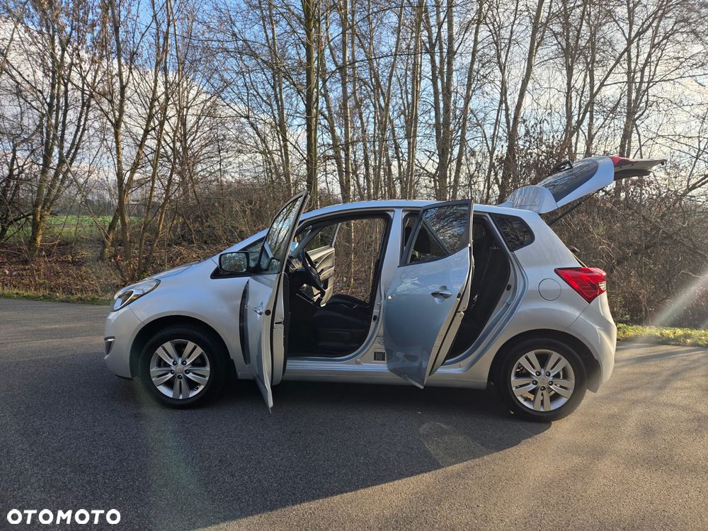 Hyundai ix20 1.4 blue Comfort - 11