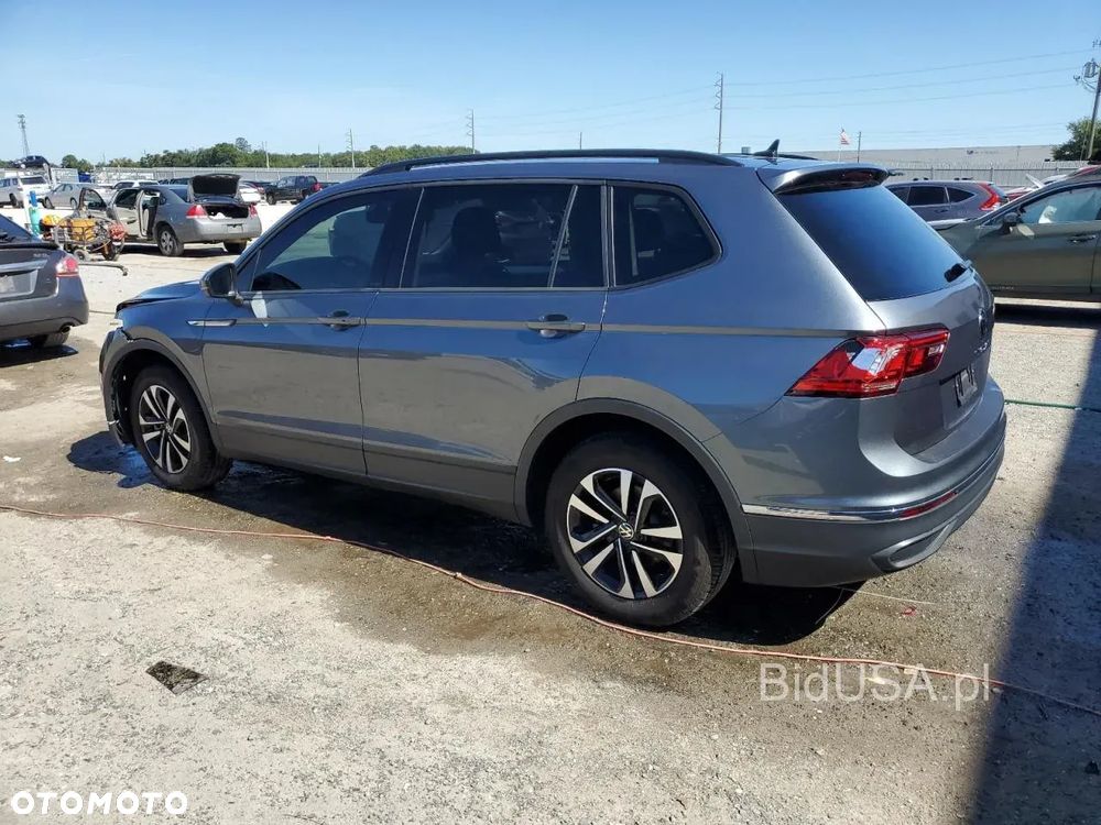 Volkswagen Tiguan - 1