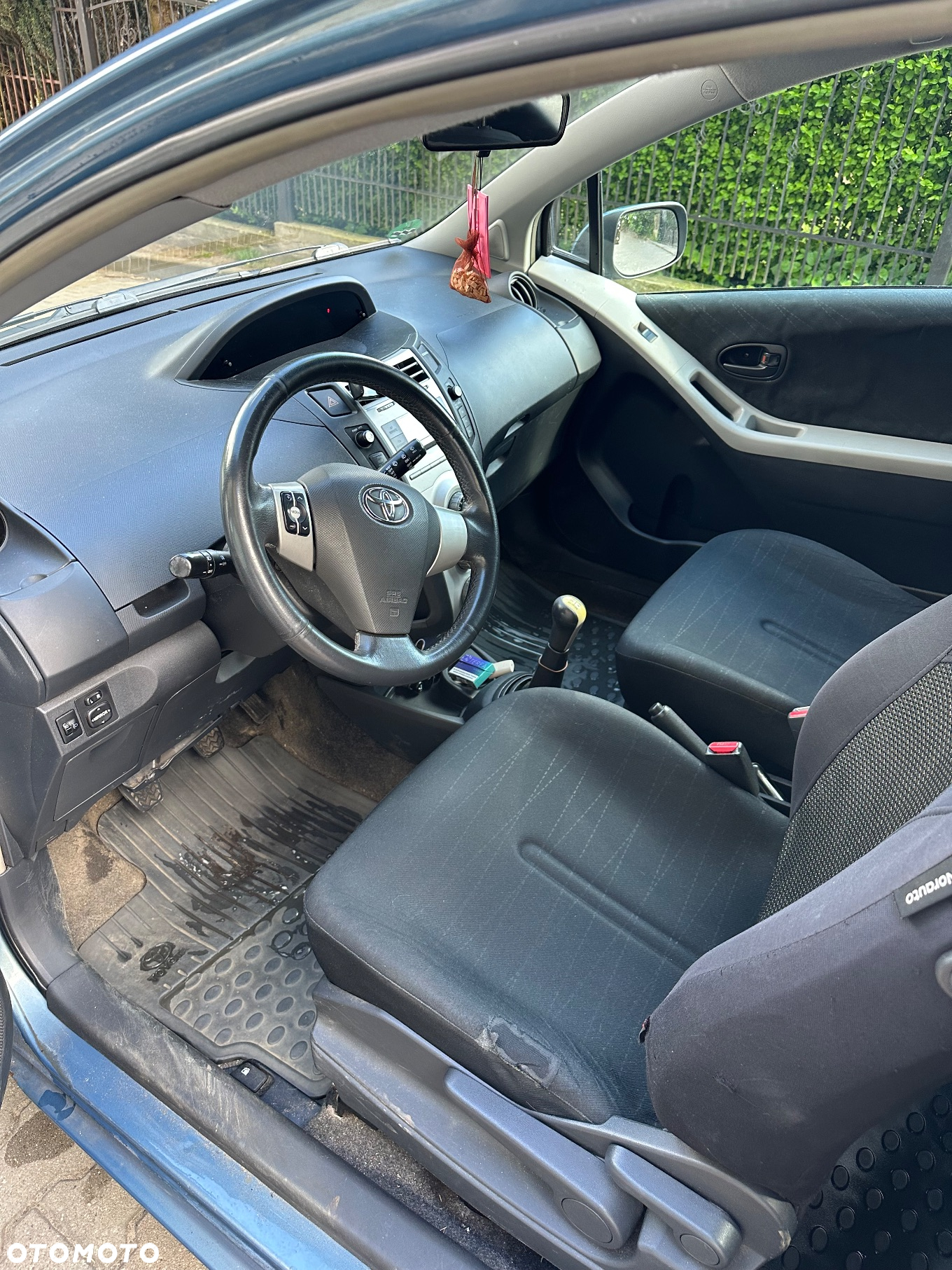 Toyota Yaris 1.3 - 5