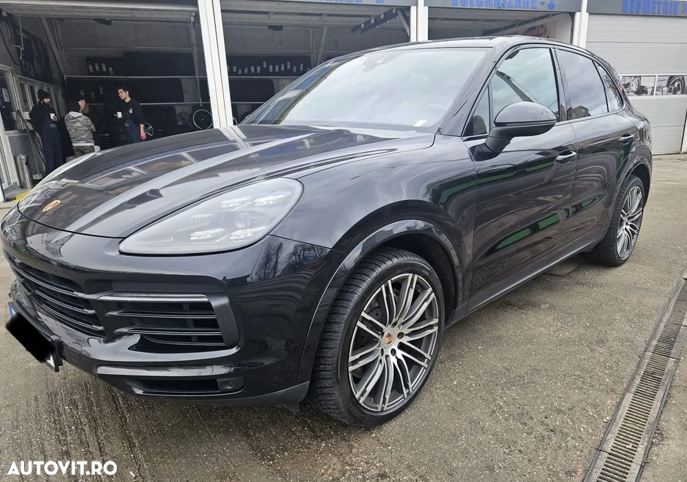 Porsche Cayenne S - 2