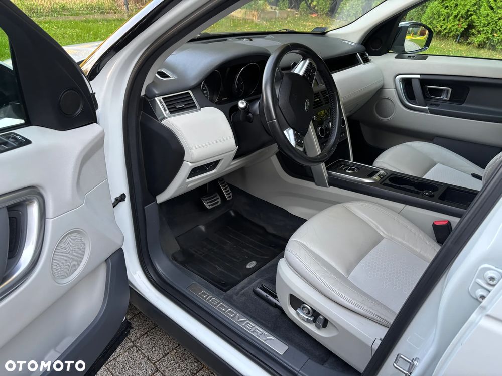 Land Rover Discovery Sport TD4 HSE Luxury - 6