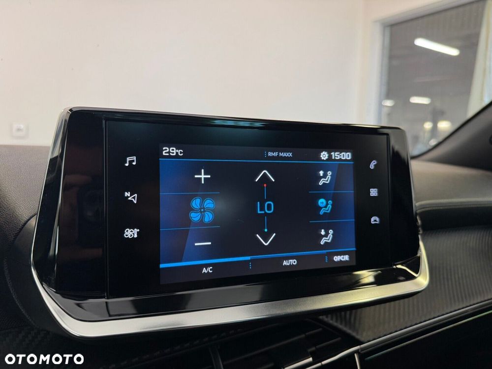 Peugeot 2008 1.2 PureTech GT Line S&S - 20