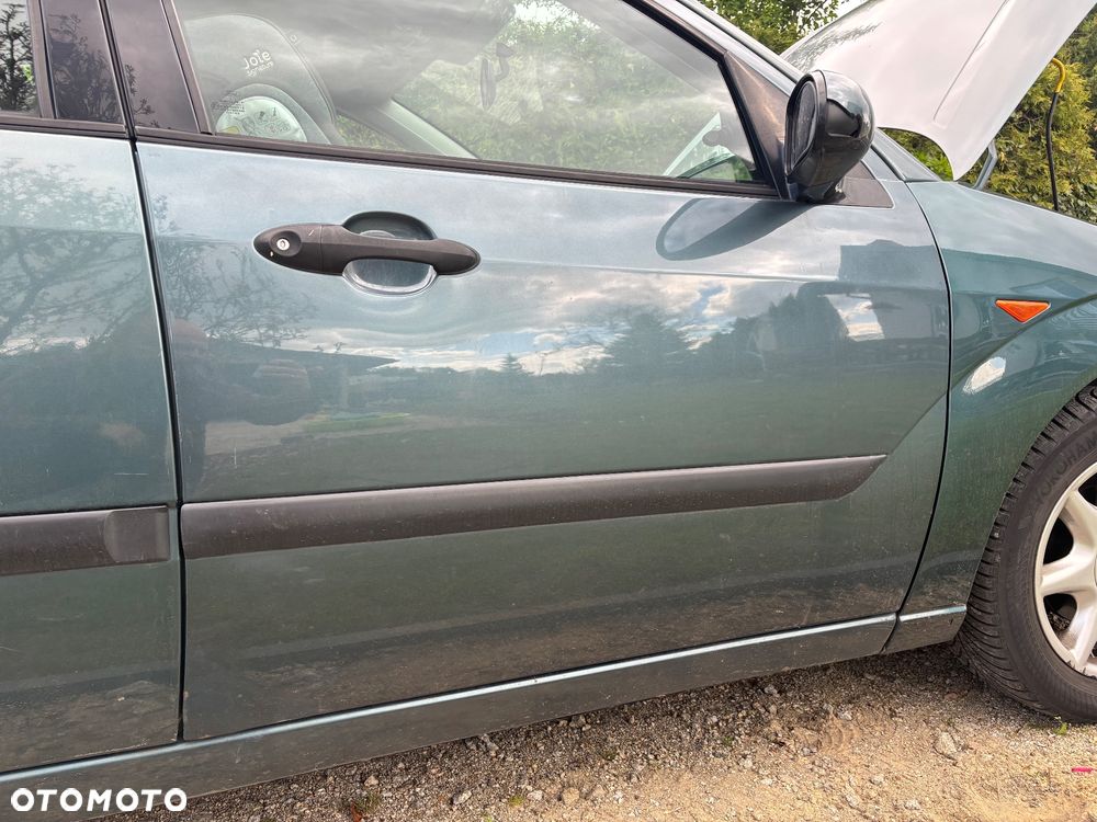 Ford Focus 1.6 Comfort - 14