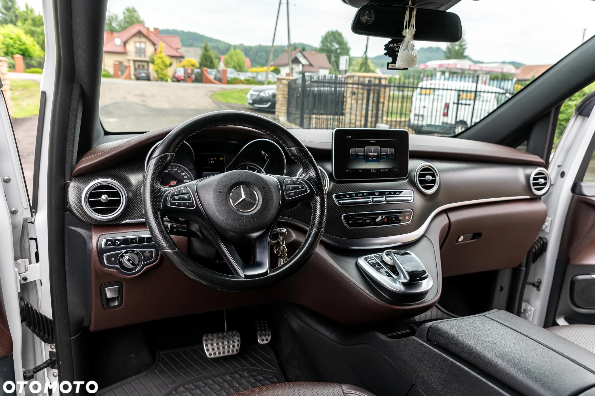 Mercedes-Benz Klasa V 250 (BlueTEC) d Avantgarde 7G-Tronic (ekstra d³) - 37