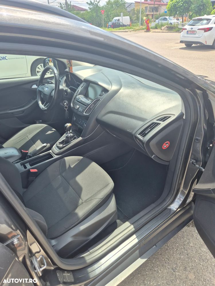 Ford Focus 1.5 TDCi DPF Start-Stopp-System Business - 24