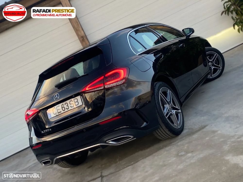 Mercedes-Benz A 250 e 8G-DCT AMG Line - 4