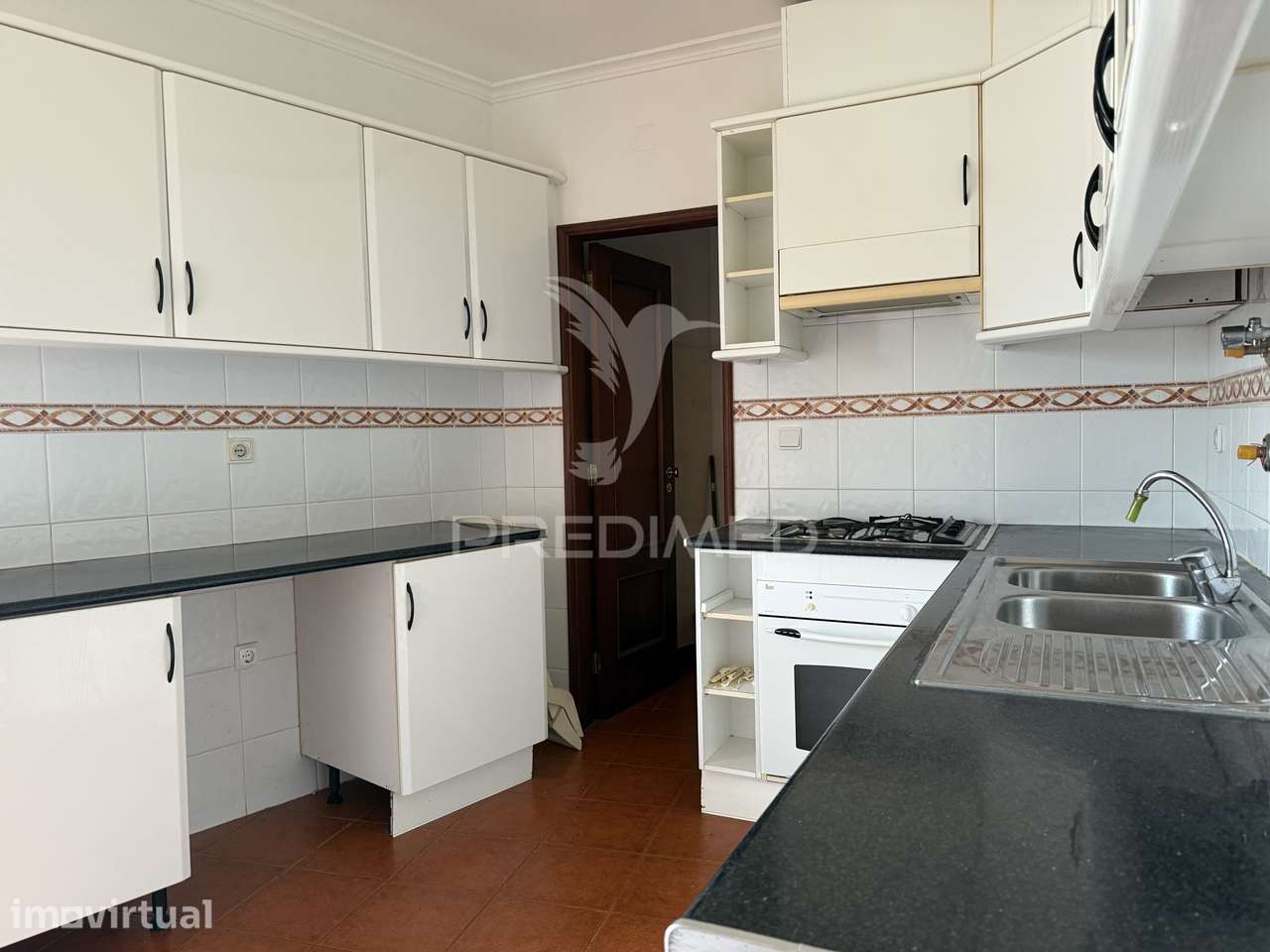 Apartamento T2 no centro de Almograve – Para Venda - Grande imagem: 2/24