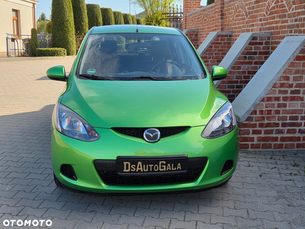Mazda 2 - 4