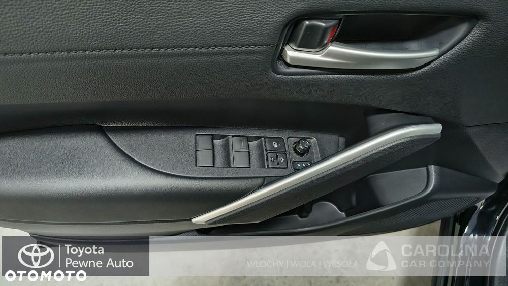Toyota Corolla Cross 2.0 Hybrid Executive - 12