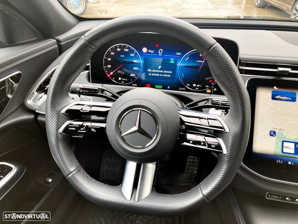 Mercedes-Benz E 300 e AMG Line - 14