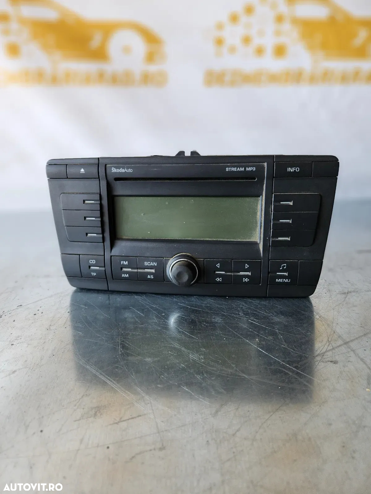 Radio Cd Cd Player Skoda Octavia 2 II Cod 1ZC - 3