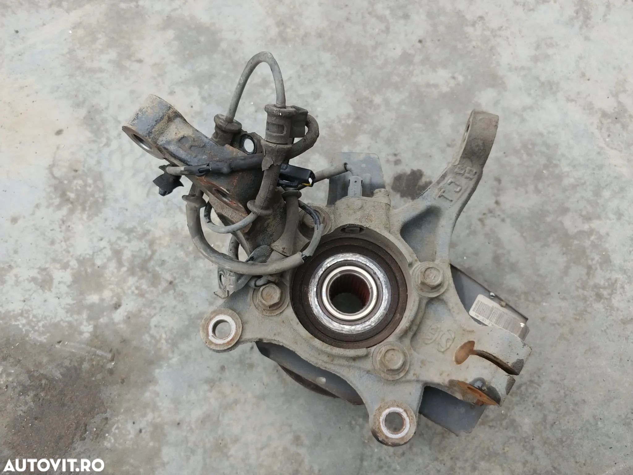 fuzeta dreapta  fata 1.4 benz g4fa kia ceed 2 - 1