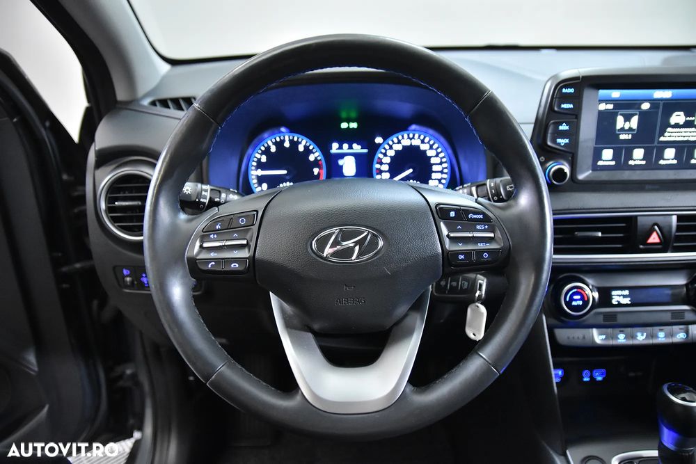 Hyundai KONA - 17