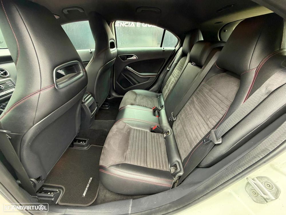 Mercedes-Benz A 180 d AMG Line - 24