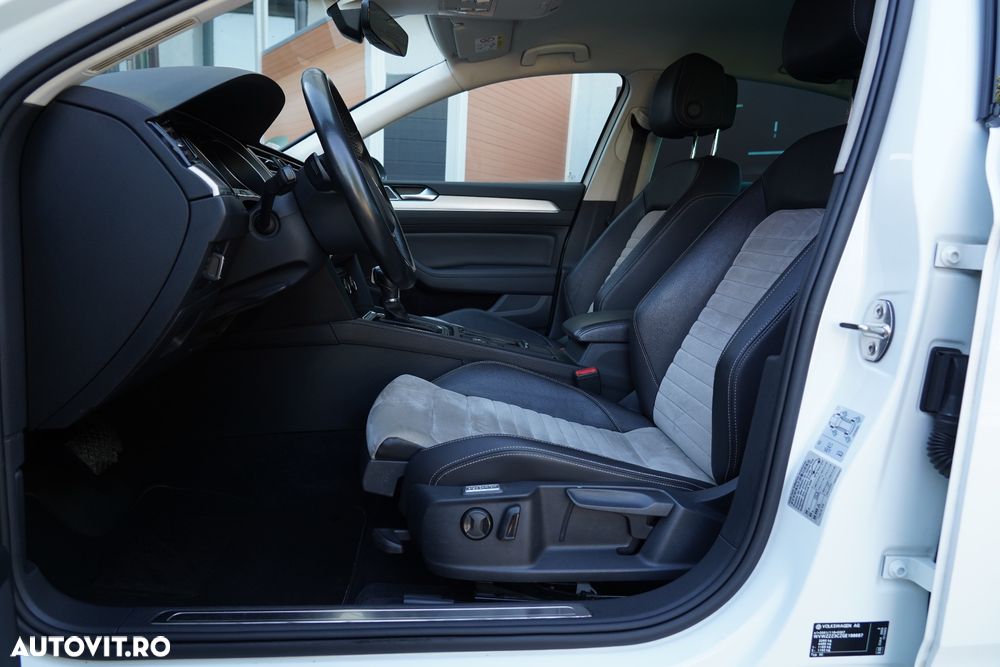 Volkswagen Passat 2.0 TDI SCR 4Motion DSG Highline - 16