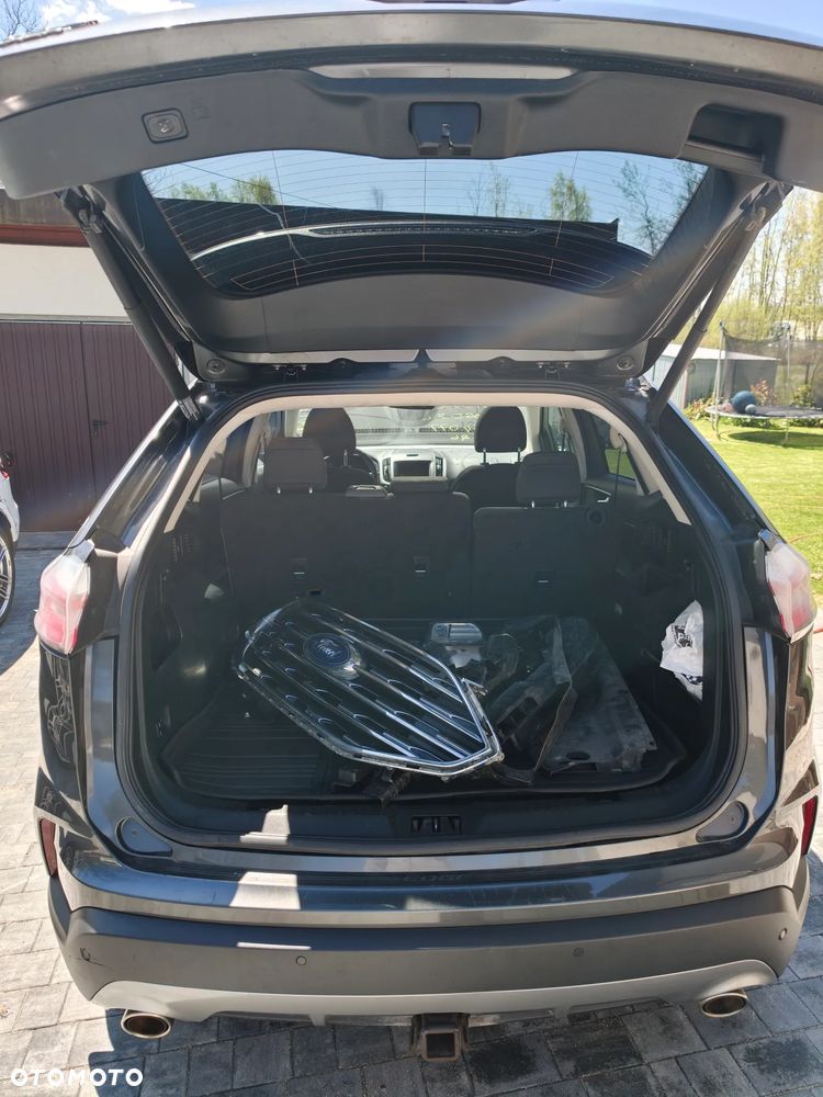 Ford Edge 2.0 EcoBlue Bi-Turbo 4x4 Titanium - 24