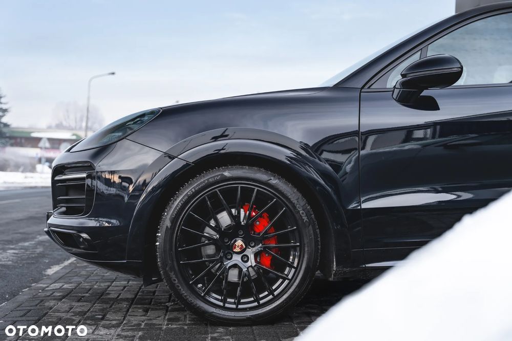 Porsche Cayenne Platinum Edition - 3