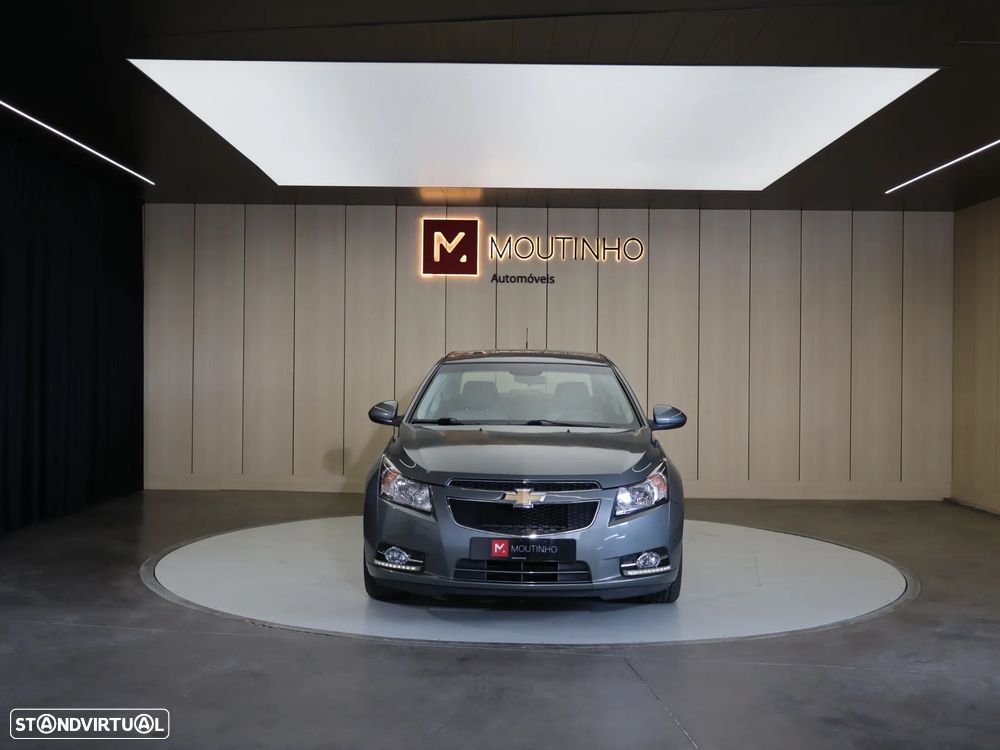 Chevrolet Cruze 1.6 LS - 8